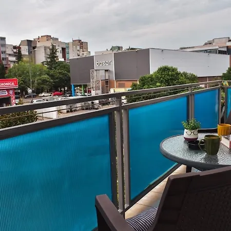 Olivers Cozy And Spacious דירה