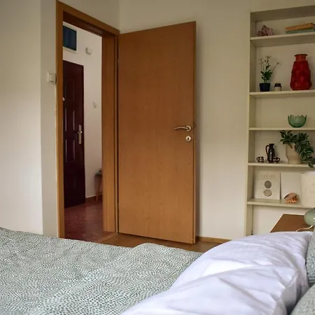 Olivers Cozy And Spacious