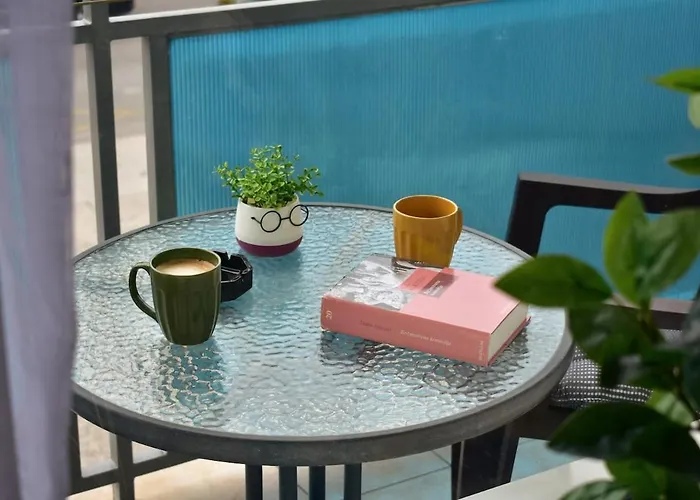 Olivers Cozy And Spacious Appartamento