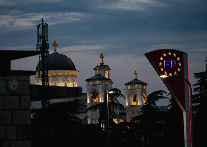 Olivers Cozy And Spacious Daire Podgoriçe