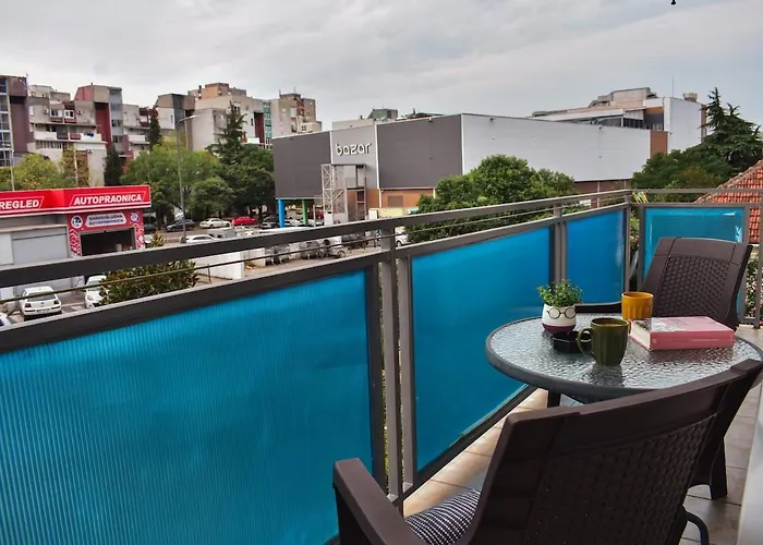 Olivers Cozy And Spacious דירה