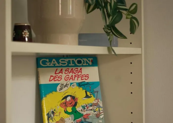 Daire Olivers Cozy And Spacious Podgoriçe